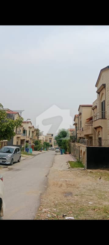 7 Marla House Available For Sale In Bahria Town Phase 8 Usman Block 7 Marla House Available For Sale In Bahria Town Phase 8 Usman Block