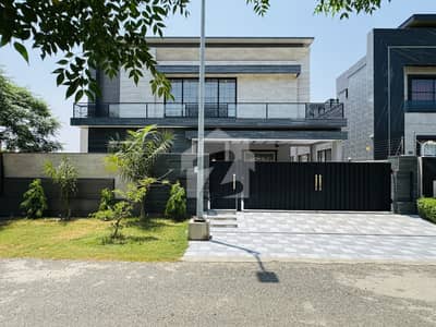 LIKE BRAND NEW 1 KANAL HOUSE FOR( AC INSTALL) RENT