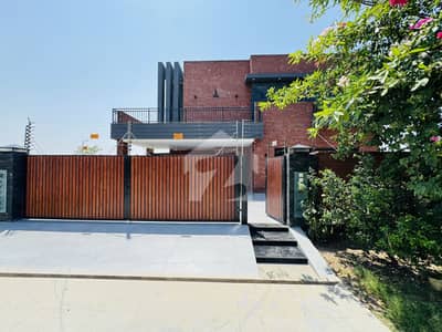 1 KANAL DOUBLE UNIT HOUSE FOR RENT (15 KV SOLAR INSTALL) 1 KANAL DOUBLE UNIT HOUSE FOR RENT (15 KV SOLAR INSTALL)