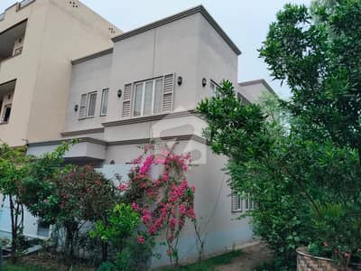 داؤد ریذیڈنسی ہاؤسنگ سکیم ڈیفینس روڈ,لاہور میں 4 کمروں کا 5 مرلہ مکان 1.75 کروڑ میں برائے فروخت۔
