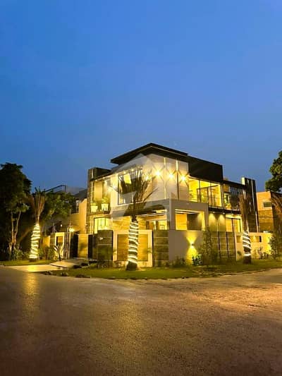 Rare Option: 6.5 Marla Corner Bungalow In DHA