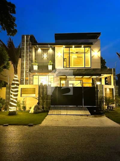 Rare Option: 6.5 Marla Corner Bungalow In DHA