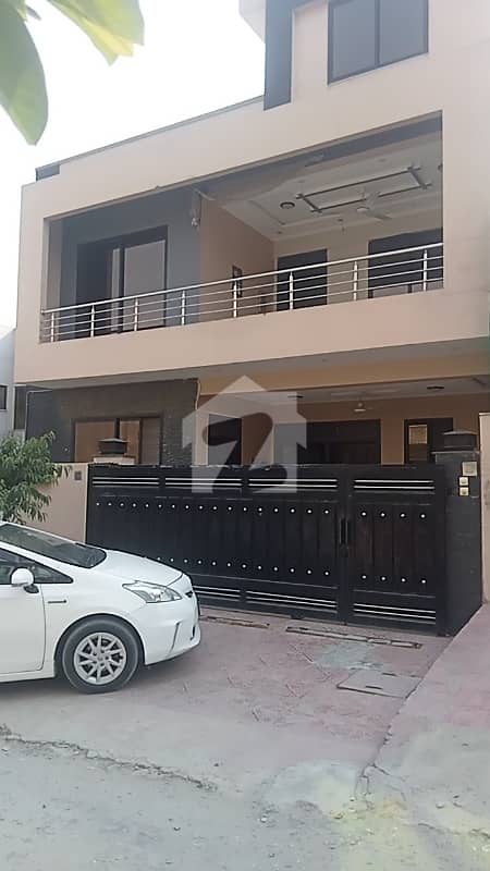 جی ۔ 15 اسلام آباد میں 5 کمروں کا 7 مرلہ مکان 3.0 کروڑ میں برائے فروخت۔ جی ۔ 15 اسلام آباد میں 5 کمروں کا 7 مرلہ مکان 3.0 کروڑ میں برائے فروخت۔