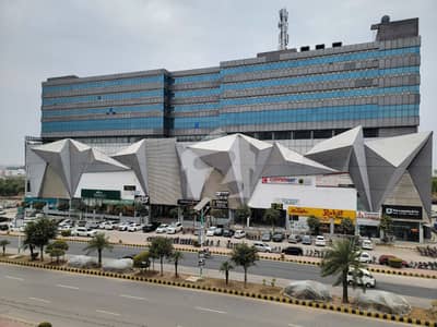 گلبرگ گرینز ۔ بلاک اے گلبرگ گرینز,گلبرگ,اسلام آباد میں 1 کمرے کا 3 مرلہ فلیٹ 1.3 کروڑ میں برائے فروخت۔