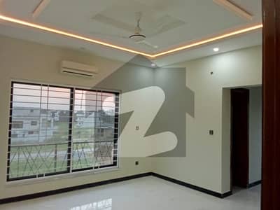 1kanal brand new upper portion available for rent in B-17, Multi Gardens