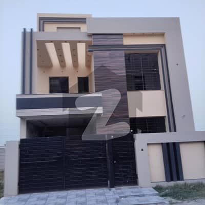I SELL 5 MARLA SAMI FINNISH HOUSE IN BAHRIA ORCHARD PHASE EASTERN EXT BLOCK. 70% WORK COMPLETE
