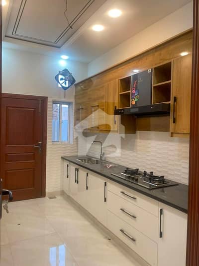 8 marla brand new ground portion available for rent