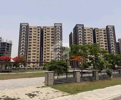 Prime Location WEST OPEN CHANCE DEAL IDEAL FLOOR ,SEMI FURNISHED 3000SQFT