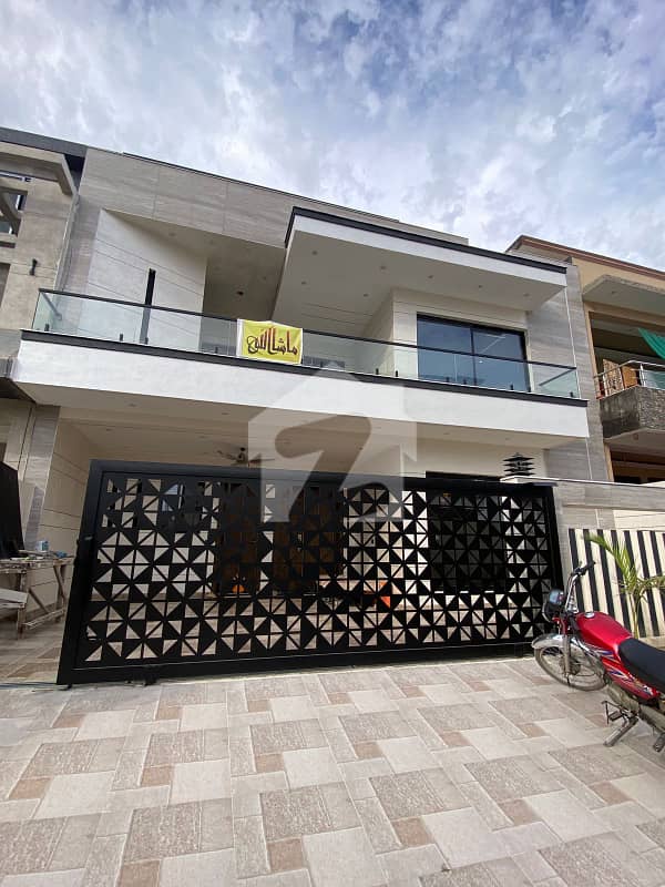 Affordable House Available For sale In B-17 Affordable House Available For sale In B-17