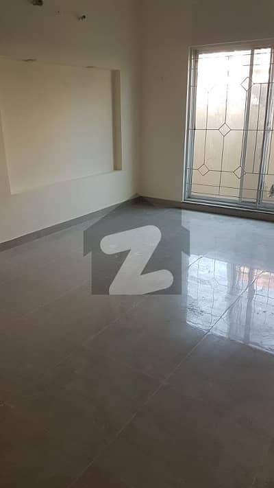 5 Marla Flat For Rent In Central Park Housing Scheme