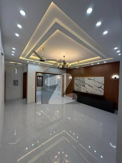 Top City 10 Marla Luxury House For Sale