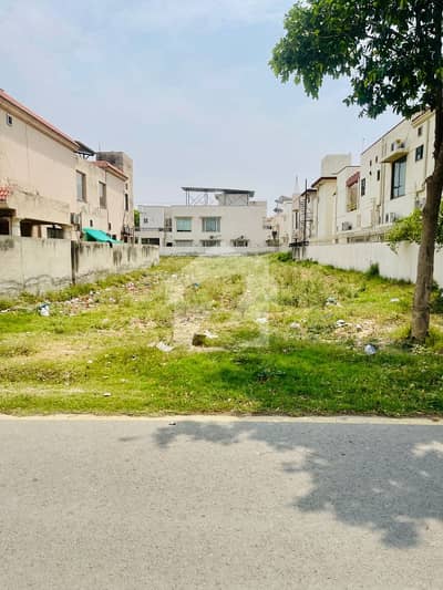 1 Kanal Corner Plot On Ideal Location For Sale In DHA Phase 8 Ex Park View