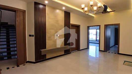 8-MARLA HOUSE FOR SALE IN B-17 ISLAMABAD