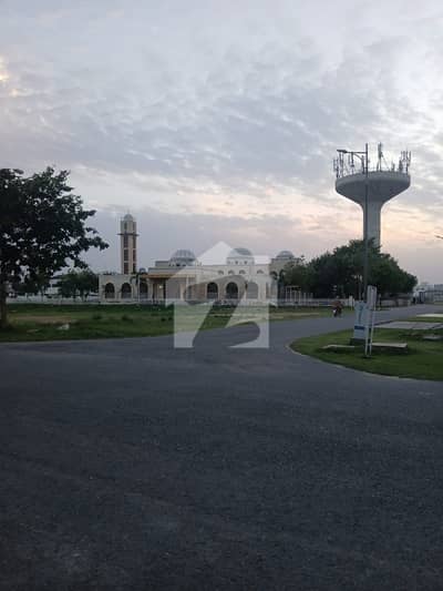 1 Kanal Premium Plot, Excellent Location, Near By 28kanal Big Park