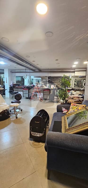 Prime Location 1750 Square Feet Shop Is Available In Clifton - Block 5 Prime Location 1750 Square Feet Shop Is Available In Clifton - Block 5