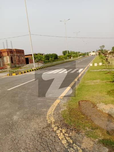 HOT LOCATION PLOT FOR SALE/TIP PH2 18 MARLA PLOT FOR SALE/LAHORE PROPERTY FOR SALE