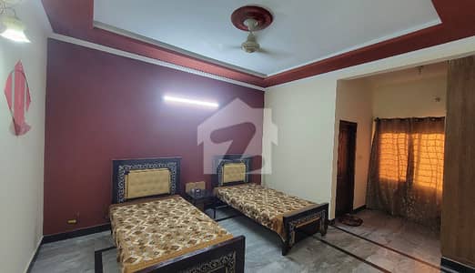 پاکستان ٹاؤن - فیز 1 پاکستان ٹاؤن,اسلام آباد میں 3 کمروں کا 10 مرلہ بالائی پورشن 69.0 ہزار میں کرایہ پر دستیاب ہے۔