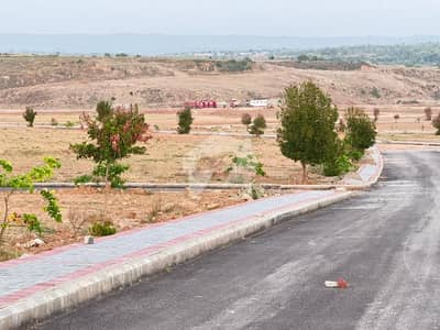 ڈی ایچ اے فیز 6 - سیکٹر سی2 ڈی ایچ اے ڈیفینس فیز 6 ,ڈی ایچ اے ڈیفینس,اسلام آباد میں 1 کنال رہائشی پلاٹ 1.23 کروڑ میں برائے فروخت۔
