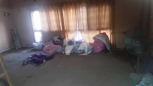 100 Fit Road 11B 400 Yards demolish/renovate bhe ho skta h 100 Fit Road 11B 400 Yards demolish/renovate bhe ho skta h