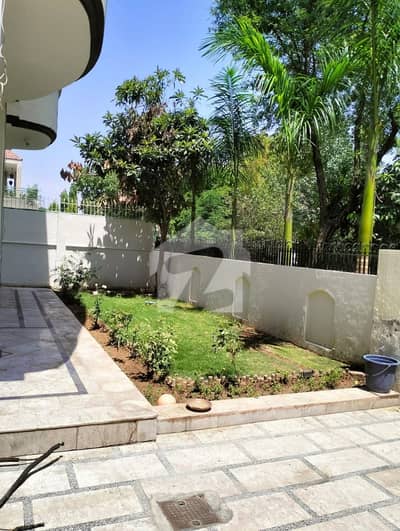 Beautiful Upper Portion Available For Rent in G11