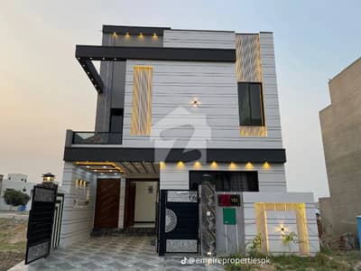 بحریہ ٹاؤن فیز 8 ۔ علی بلاک بحریہ ٹاؤن فیز 8 ۔ سفاری ویلی,بحریہ ٹاؤن فیز 8,بحریہ ٹاؤن راولپنڈی,راولپنڈی میں 3 کمروں کا 5 مرلہ مکان 2.09 کروڑ میں برائے فروخت۔