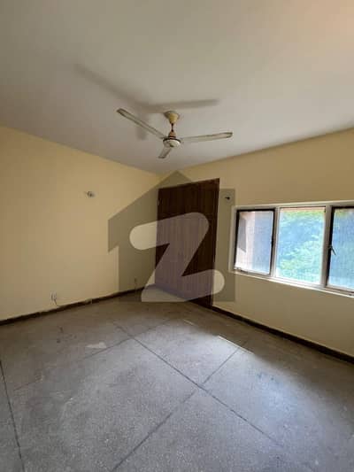 2 Bed Apartment Is Available For Rent In D-Type G-11/4 2 Bed Apartment Is Available For Rent In D-Type G-11/4