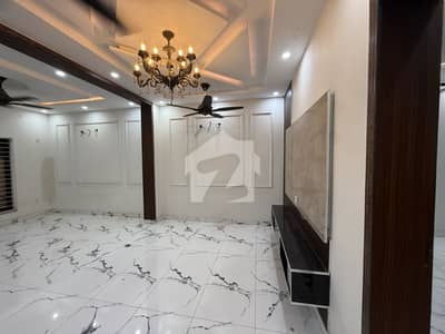 5 Marla Lower Portion Available For Rent
