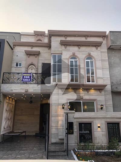 5 Marla Brand New Modern Design Lavish House For Sale In Jade Extension Park View City Lahore | For Discounted Price And Original Pictures Download The App "Signature Lands".