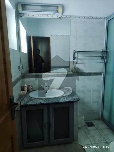 ویسٹریج راولپنڈی میں 1 کنال Studio عمارت 3.6 لاکھ میں کرایہ پر دستیاب ہے۔