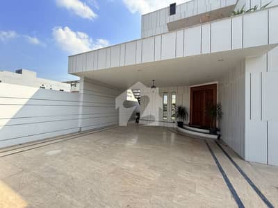1 Kanal well Maintained owner built house