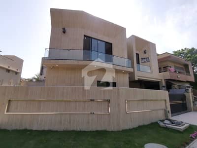 10 Marla Brand New Elegant Design House Up For Sale 10 Marla Brand New Elegant Design House Up For Sale