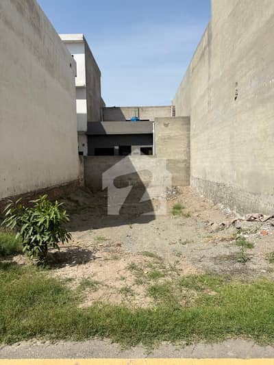 A Spacious On Excellent Location 5 Marla Residential Plot In Park View City - Executive Block