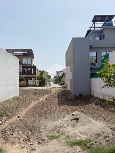 Prime Location sale The Ideally Located Residential Plot For An Incredible Price Of Pkr Rs. 5500000