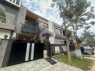 Ideal On Excellent Location 5 Marla House Has Landed On Market In Park View City - Tulip Extension Block, Lahore