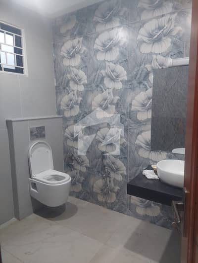 12 MARLA UPPER PORTION IN MEDIA TOWN FOR RENT