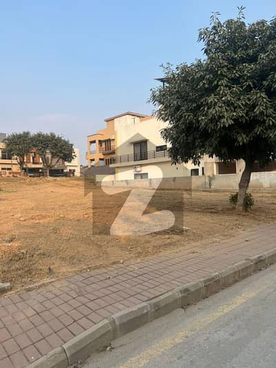 بحریہ ٹاؤن فیز 8 ۔ بلاک ای بحریہ ٹاؤن فیز 8,بحریہ ٹاؤن راولپنڈی,راولپنڈی میں 17 مرلہ رہائشی پلاٹ 1.35 کروڑ میں برائے فروخت۔ بحریہ ٹاؤن فیز 8 ۔ بلاک ای بحریہ ٹاؤن فیز 8,بحریہ ٹاؤن راولپنڈی,راولپنڈی میں 17 مرلہ رہائشی پلاٹ 1.35 کروڑ میں برائے فروخت۔