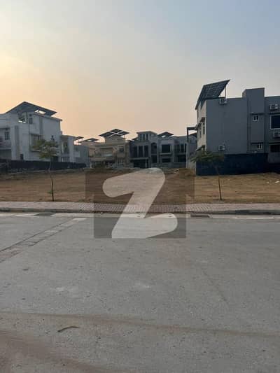 Top Heighted Plot For Sale In Bahria Town Phase 8