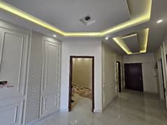 بدر کمرشل ایریا ڈی ایچ اے فیز 5,ڈی ایچ اے ڈیفینس,کراچی میں 3 کمروں کا 5 مرلہ فلیٹ 2.2 کروڑ میں برائے فروخت۔