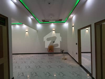 زینت آباد سکیم 33,کراچی میں 4 کمروں کا 5 مرلہ مکان 3.0 کروڑ میں برائے فروخت۔