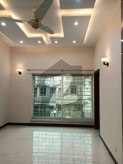 10 Marla Upper Portion For Rent 10 Marla Upper Portion For Rent