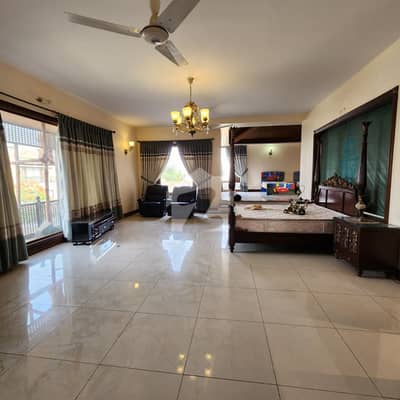 Stunning 1000 Yards Fully Furnished Bungalow is Available For Rent