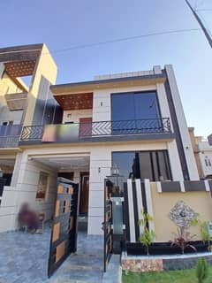 Own A On Excellent Location House In 5 Marla Lahore Own A On Excellent Location House In 5 Marla Lahore