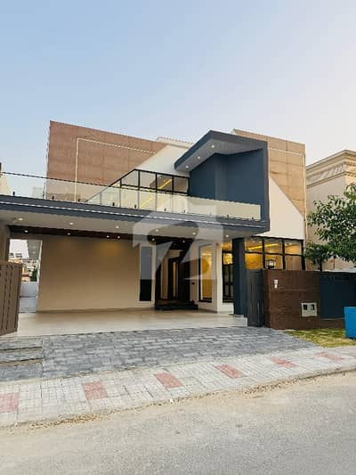 1 Kanal Luxury Designer House Available For Sale 1 Kanal Luxury Designer House Available For Sale
