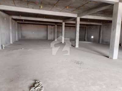 ملت روڈ فیصل آباد میں 2 کنال فیکٹری 2.5 لاکھ میں کرایہ پر دستیاب ہے۔ ملت روڈ فیصل آباد میں 2 کنال فیکٹری 2.5 لاکھ میں کرایہ پر دستیاب ہے۔