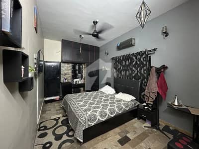 نارتھ ناظم آباد ۔ بلاک سی نارتھ ناظم آباد,کراچی میں 8 کمروں کا 8 مرلہ مکان 5.5 کروڑ میں برائے فروخت۔