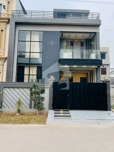 Prime Location House Sized 5 Marla Available In Park View City - Executive Block