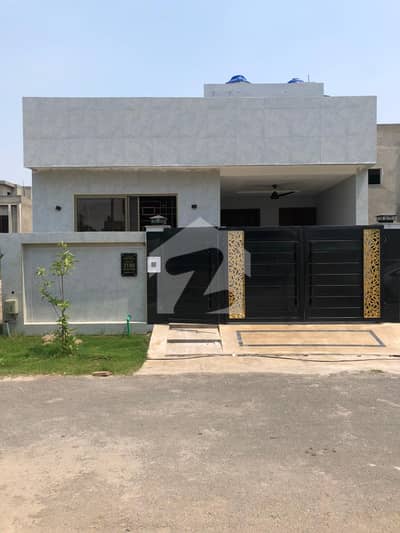 5 Marla Modern Design Single Storey House For Sale In Park View City Lahore | For Discounted Price And Original Pictures Download The App "Signature Lands". 5 Marla Modern Design Single Storey House For Sale In Park View City Lahore | For Discounted Price And Original Pictures Download The App "Signature Lands".