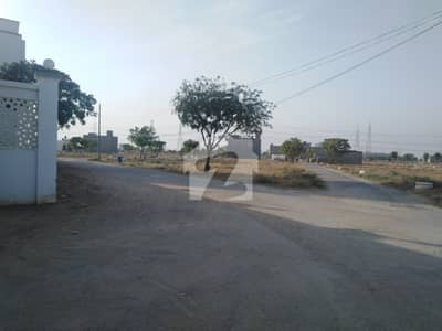 In Saadi Garden - Block 4 400 Square Yards Residential Plot For sale In Saadi Garden - Block 4 400 Square Yards Residential Plot For sale