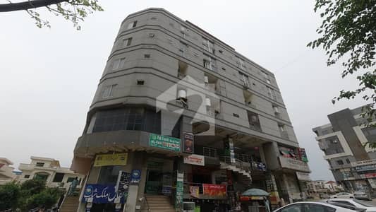 Corner Office For Grabs In 1500 Square Feet Islamabad