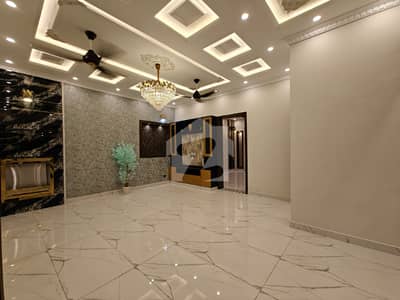 10 Marla Like A Brand New House For Rent In Bahria Town Lahore